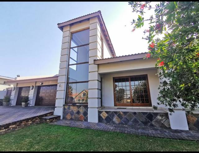 4 BEDROOM HOUSE FOR SALE IN ROTHDENE